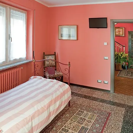 Couette-café Le Coccinelle 3*